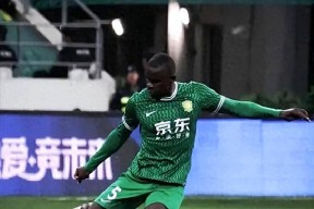 美高梅官网正网-今晚体能课后，北京国安豪取连胜备战NBA总决赛，赛场秩序良好，年轻球员得到机会