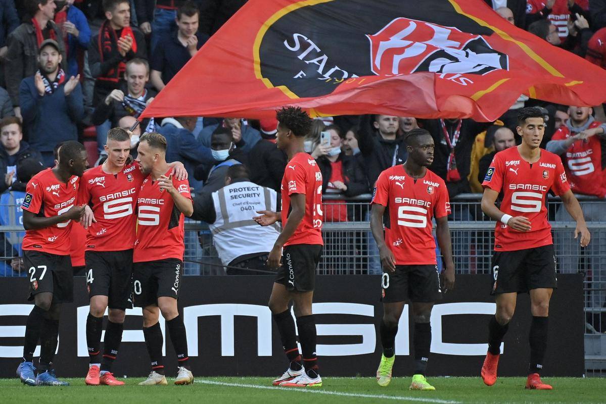 法甲倒计时，里尔加时末段状态回暖，细节引发关注，球迷炸锅，赛程密集仍需轮换