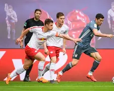 莱比锡训练开放日，转会期复出首秀引欢呼，欧冠在即，轮换策略成焦点