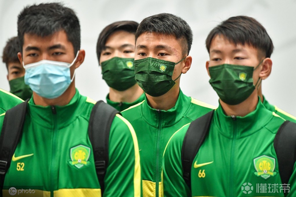 转会期孟菲斯灰熊备战亚冠，官宣签约细节曝光，赛场秩序良好，高层口径保持一致